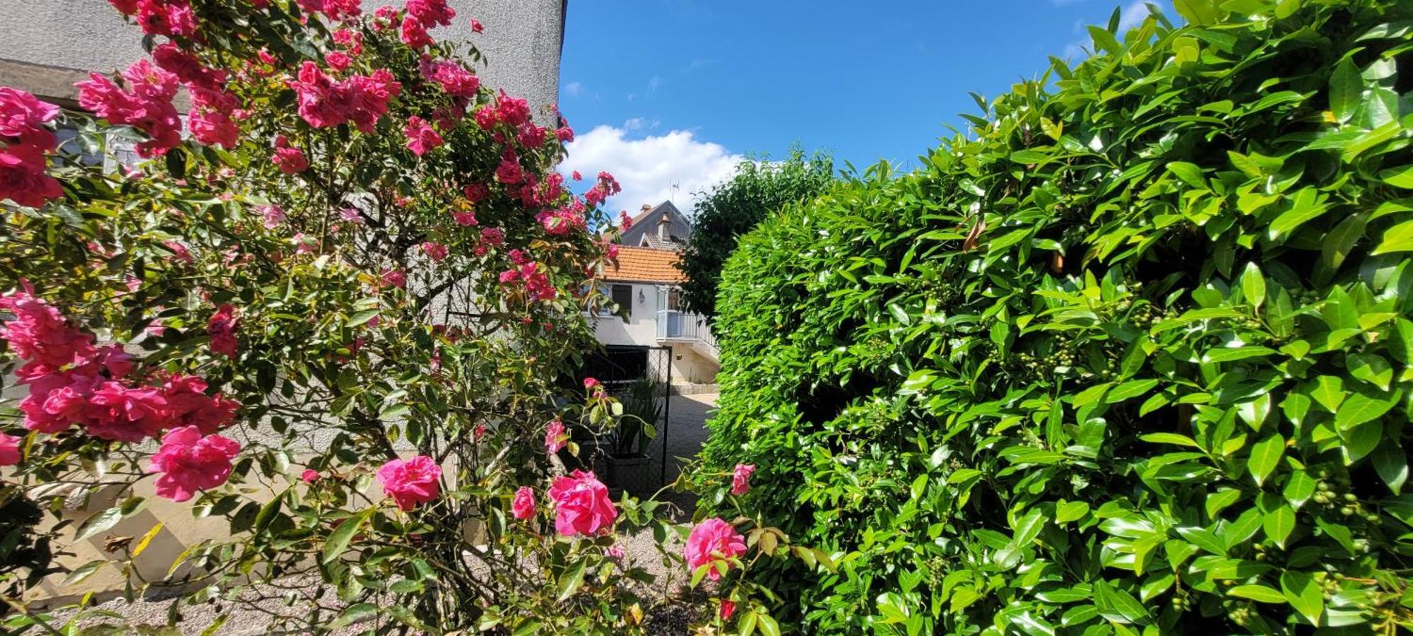 Apartamento La Maison De L'abeille De Percey Longeau-Percey